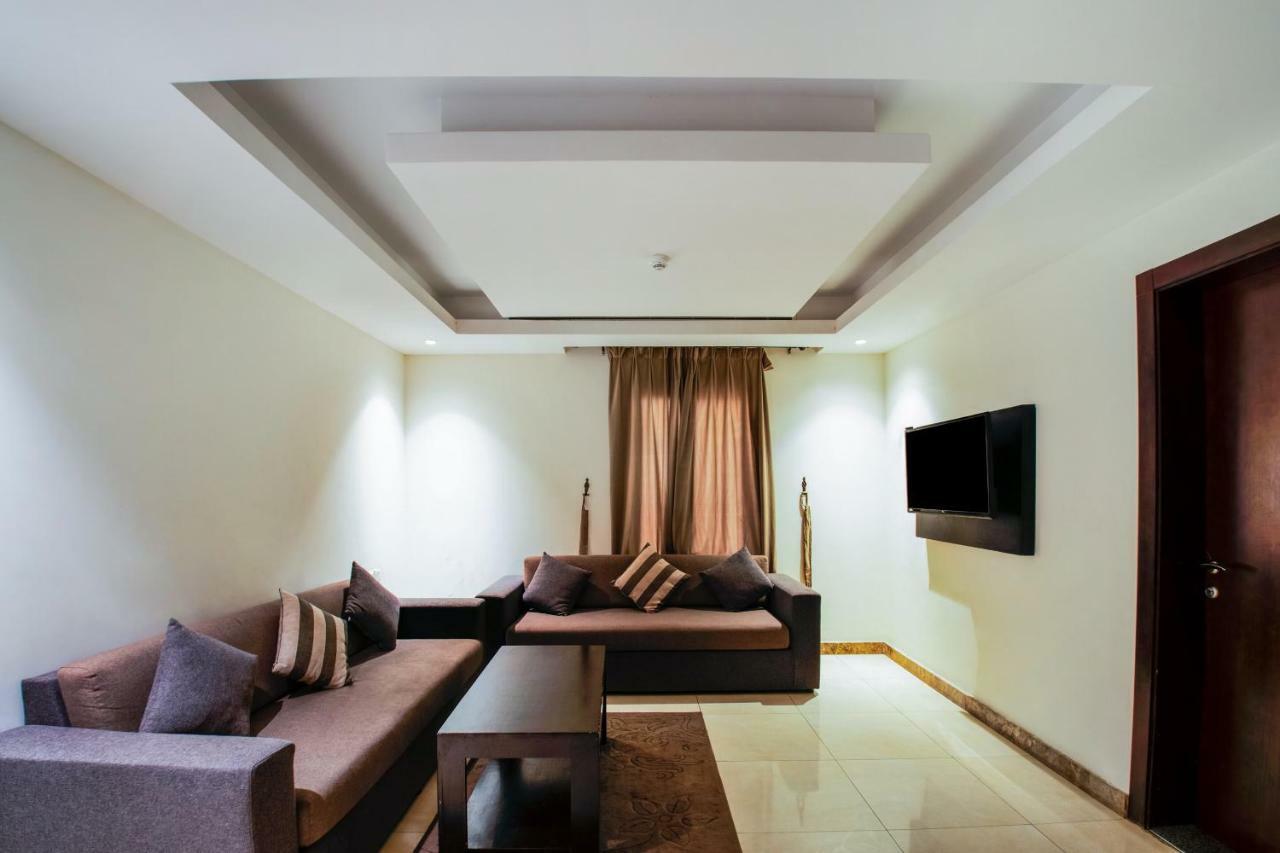 Oyo 200 Majestic Homes Khobar Buitenkant foto